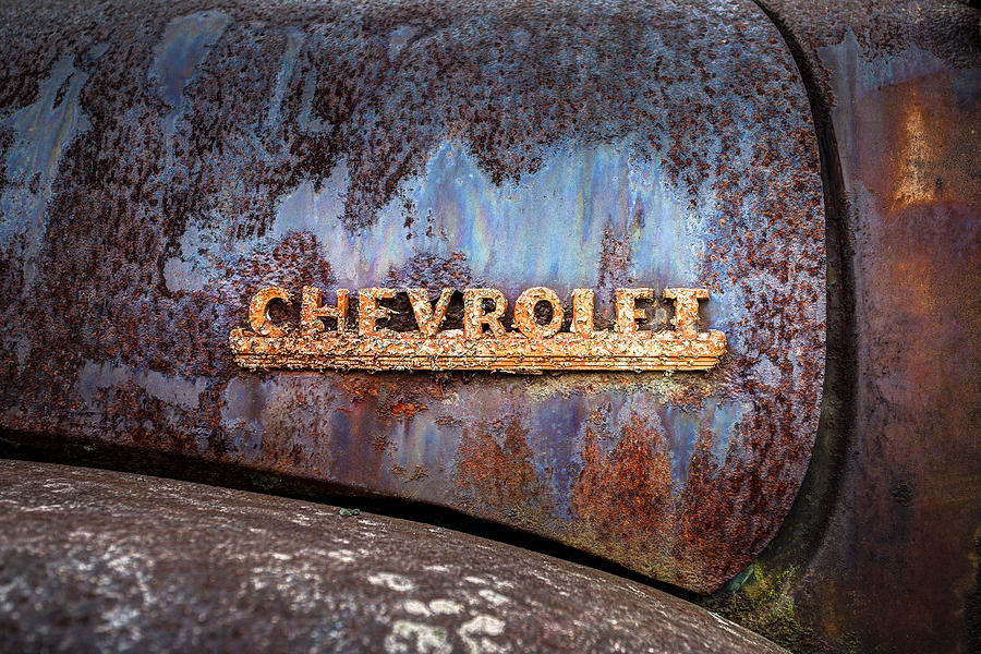Chevrolet Photograph - Rusty Chevrolet - Nameplate - Old Chevy Sign by Gary Heller