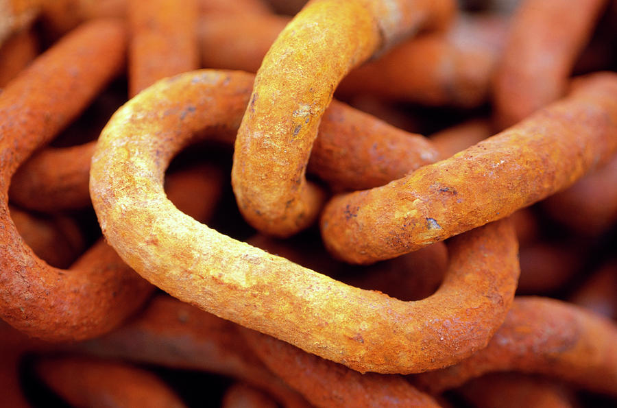 Rusty Metal Chain Photograph by Mauro Fermariello/science Photo Library