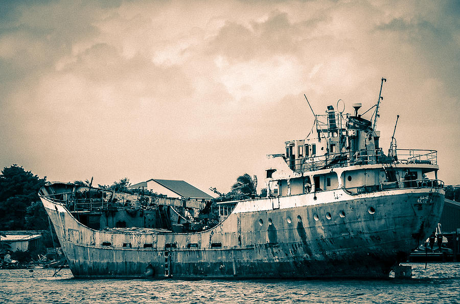 Rusty Ship Photograph by Daniel Murphy