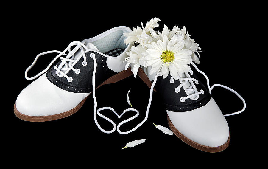 Daisy Photograph - Saddle Shoes by Maria Dryfhout