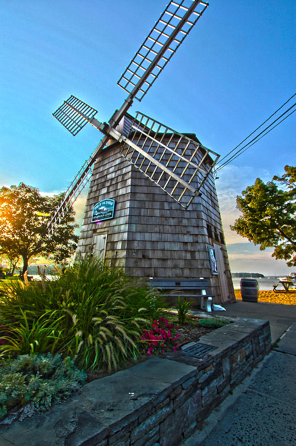 Sag Harbor Windmill Photograph by Robert Seifert