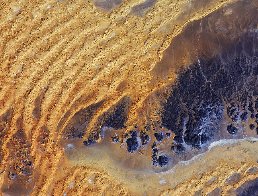Sahara Desert, Algeria Photograph by Science Source