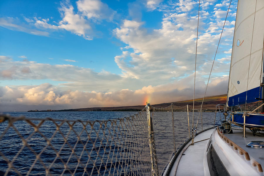Sailing Lahaina Bay Photograph by Lars Lentz