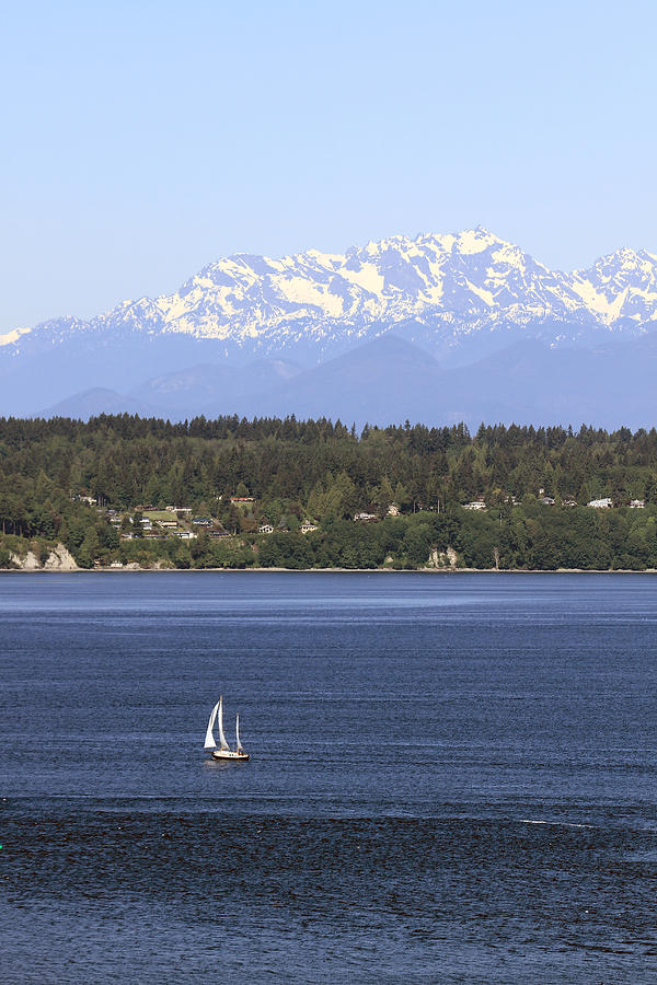 Sailing on Puget Sound with Olympic Peninsula View Photograph by David Gn