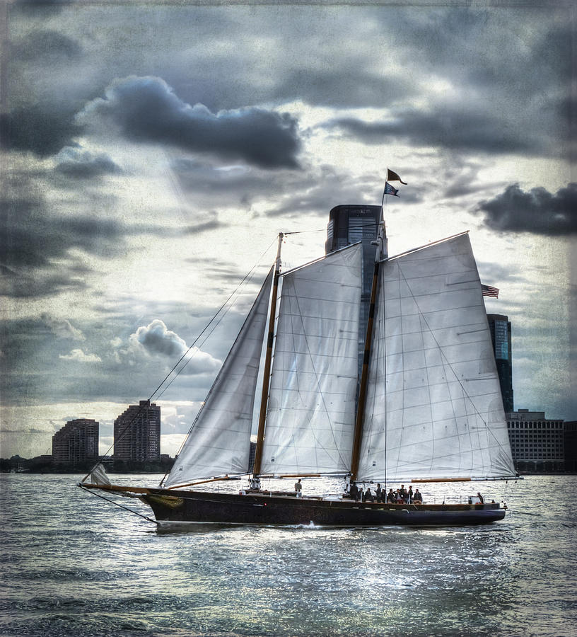 Sailing on the Hudson Photograph by Evie Carrier