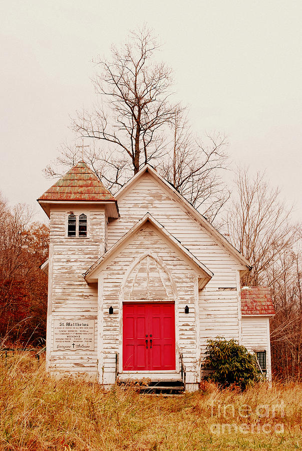 Saint Matthews Episcopal Church Photograph by Kelly Nowak