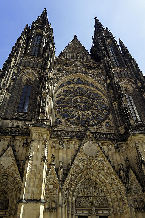 Saint Vitus Cathedral. Photograph by Fernando Barozza