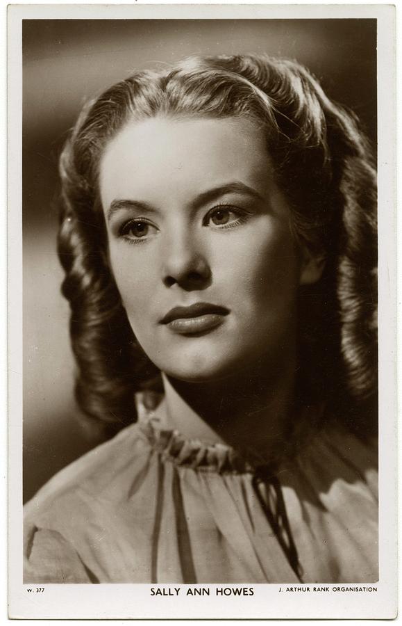 Sally Ann Howes British Actress Photograph By Mary Evans Picture Library