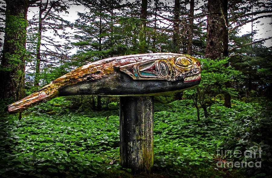 Salmon Totem Pole Photograph by Robert Bales