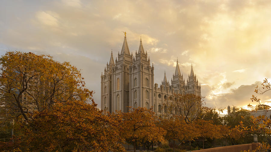 Salt Lake City Photograph - Salt Lake Temple Ultra High Resolution by Dustin LeFevre