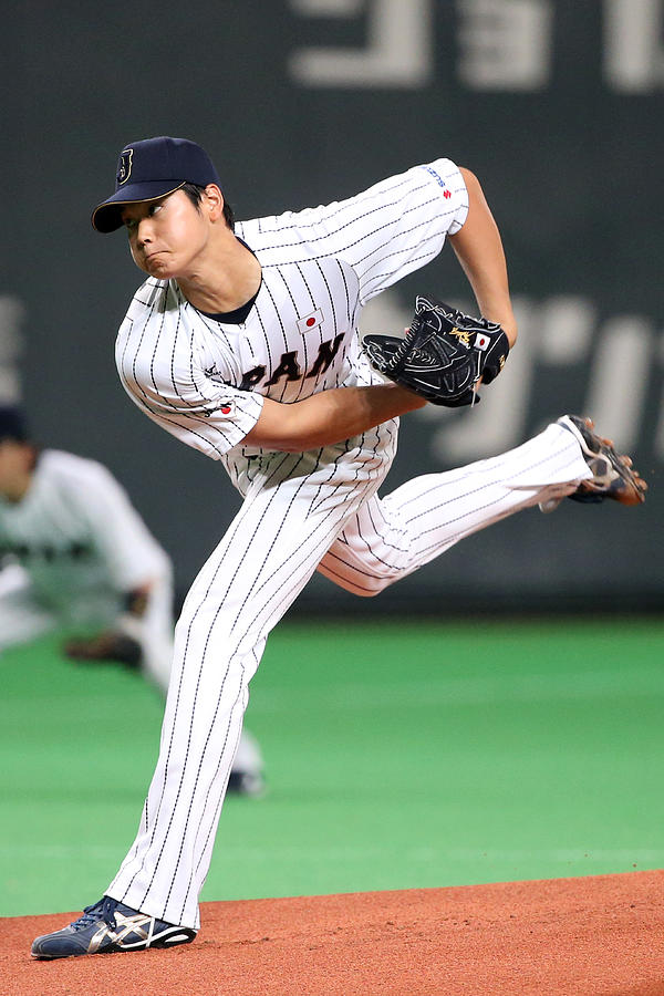 Samurai Japan v MLB All Stars - Game 5 Photograph by Atsushi Tomura