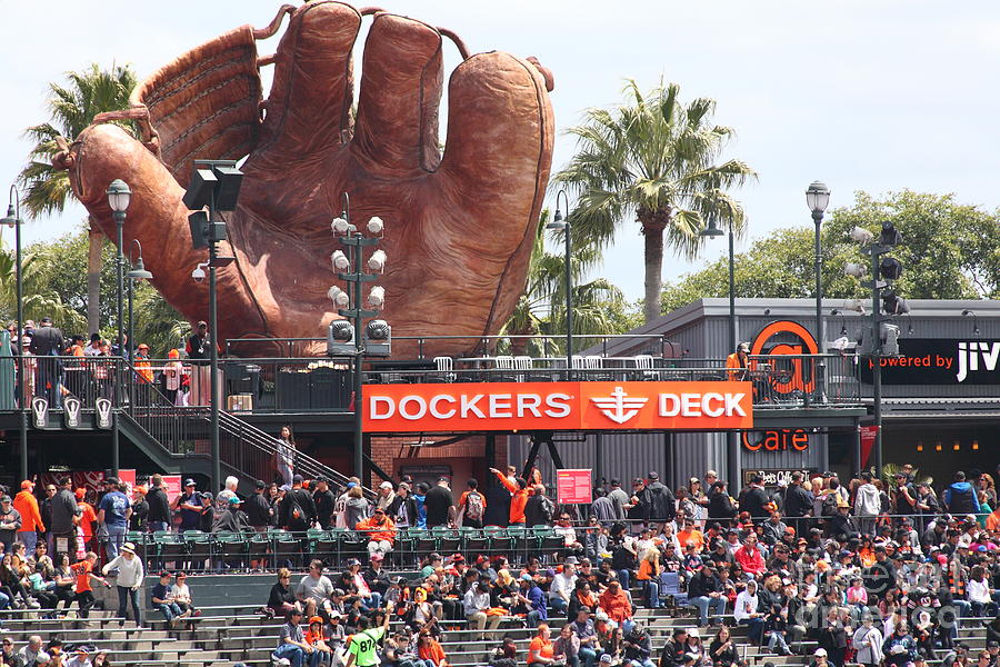 San Francisco Giants Baseball Ballpark Fan Lot Giant Glove