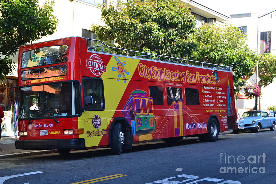 San Francisco Photograph - San Francisco Tour Bus by Michael Inscoe