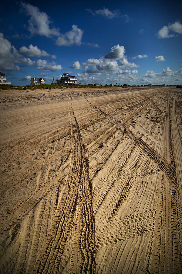 Sand Lines Digital Art by Linda Unger