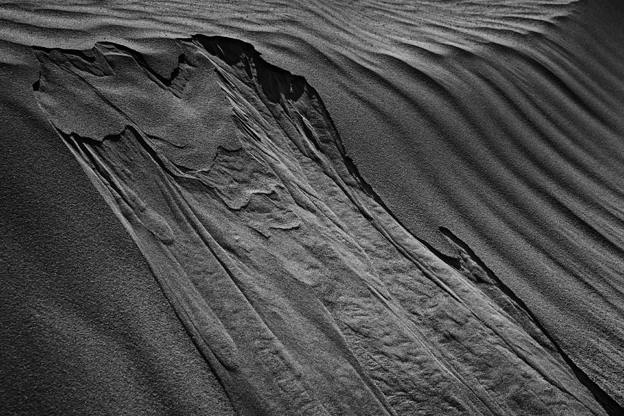 Up Movie Photograph - Sand Pattern Abstract - 1 - bw by Nikolyn McDonald