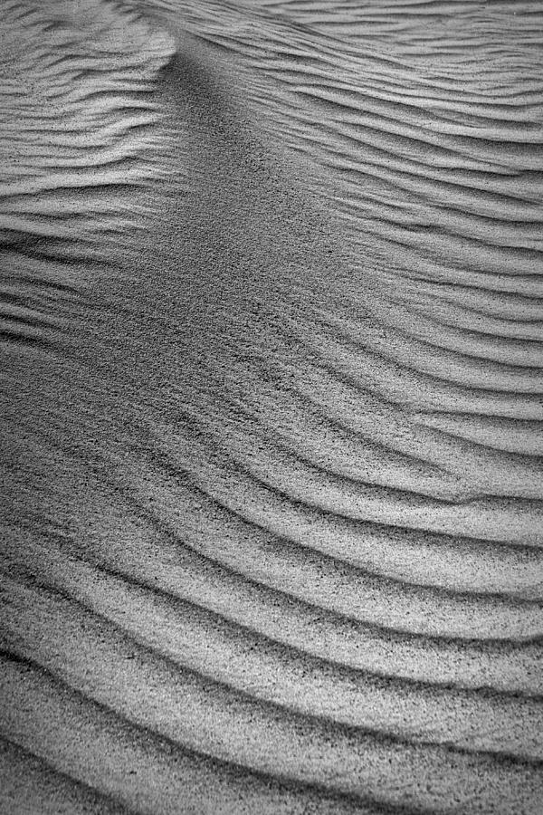 Sand Pattern Abstract - 3 - Black and White Photograph by Nikolyn McDonald