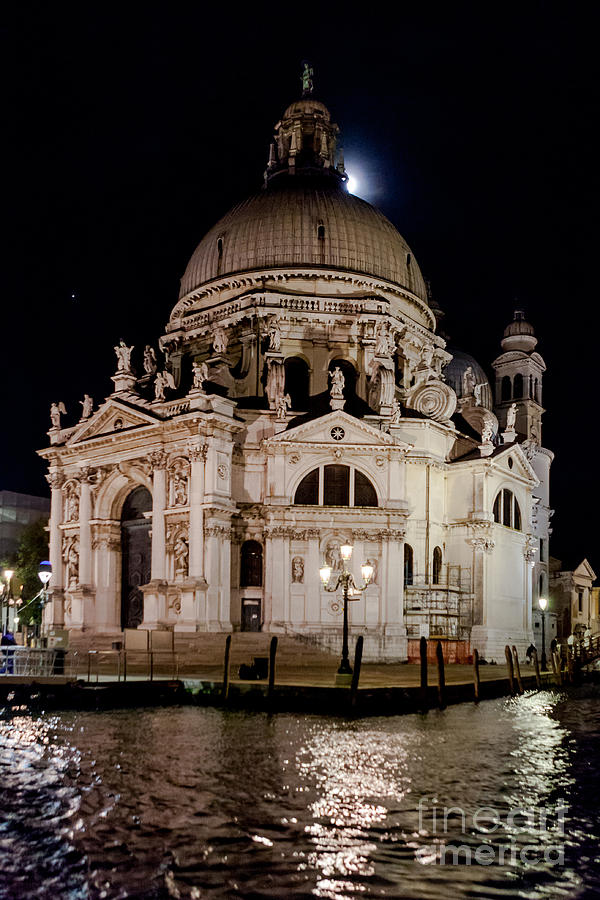 Santa Maria della Salute at night Photograph by Paul Cowan