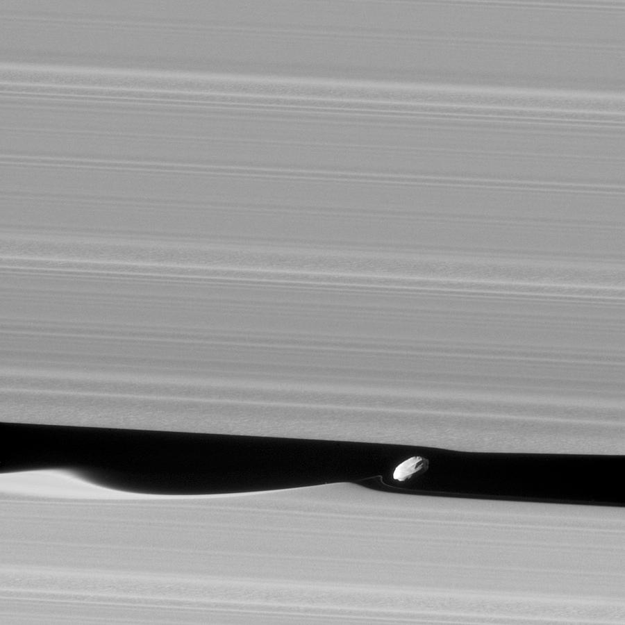 Saturns Moon, Daphnis Photograph by Science Source