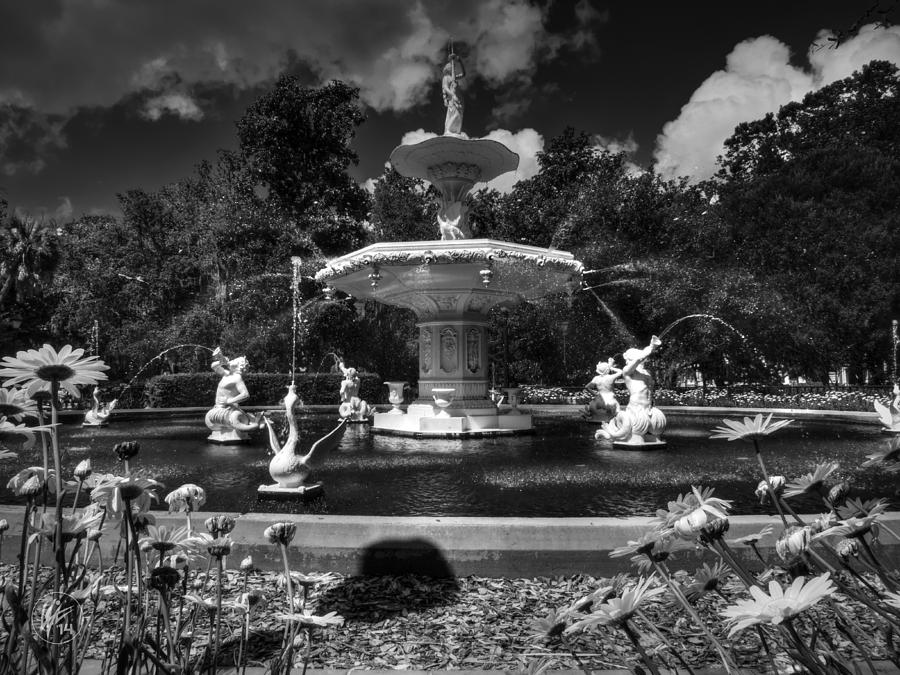 Savannah - Forsyth Park Fountain 001 BW Photograph by Lance Vaughn