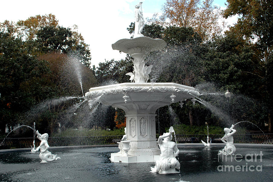 Savannah Georgia Forsythe Fountain - Forsythe Fountain Square Dreamy Landscape  Photograph by Kathy Fornal