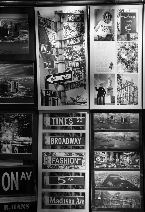 SCENES OF NEW YORK in BLACK AND WHITE Photograph by Rob Hans