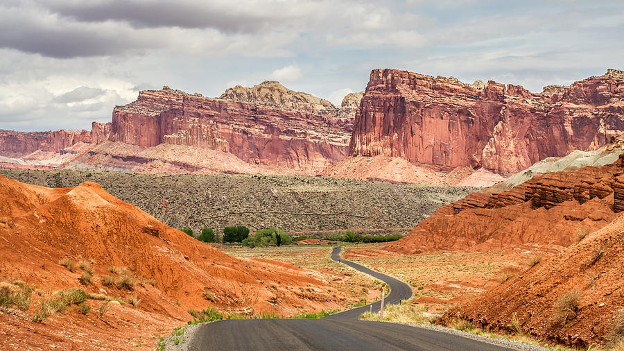 Scenic Drive in Capitol Reef Utah Photograph by Pierre Leclerc Photography