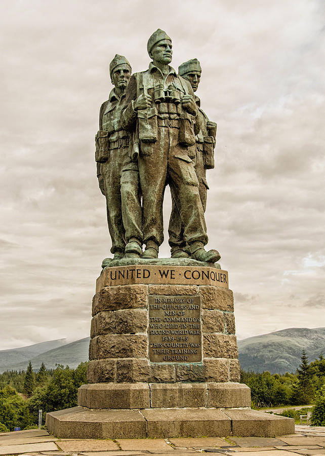 Scotland Commando Memorial Photograph by Alan Toepfer