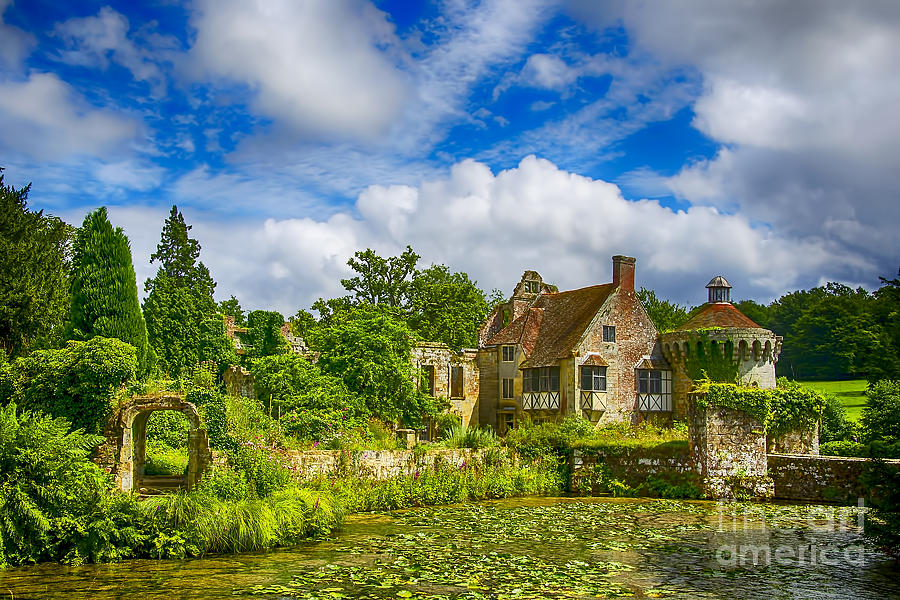 Scotney Castle 5 Photograph by Chris Thaxter