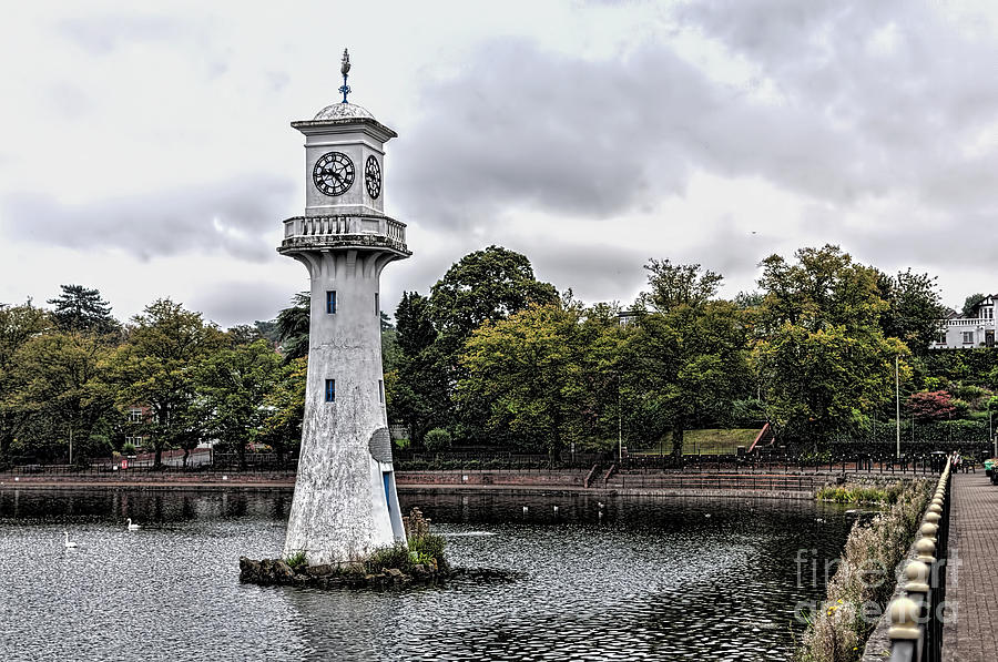 Scott Memorial Lighthouse Roath Park Cardiff 6 Photograph by Steve ...