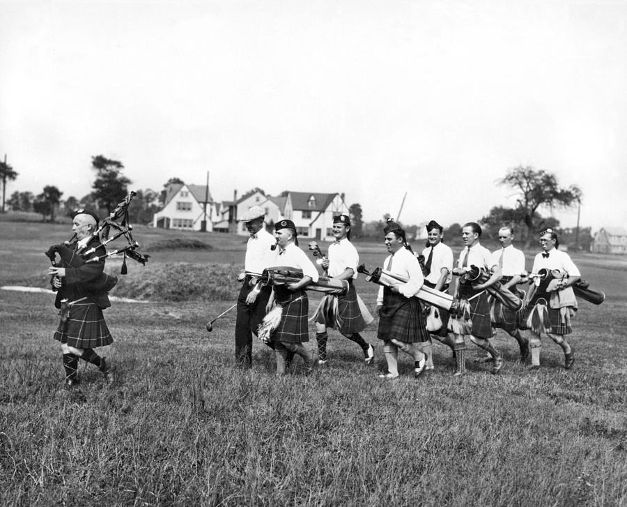 Scottish Golfers With Bagpipe Photograph by Underwood Archives