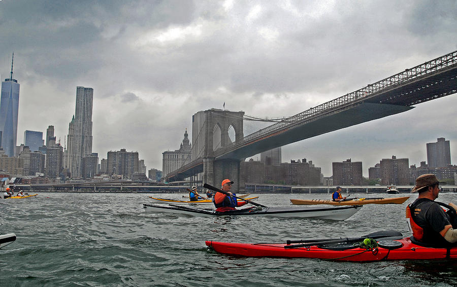 Sea Kayaking by the Brooklyn Bridge Photograph by Dom J Manalo Fine