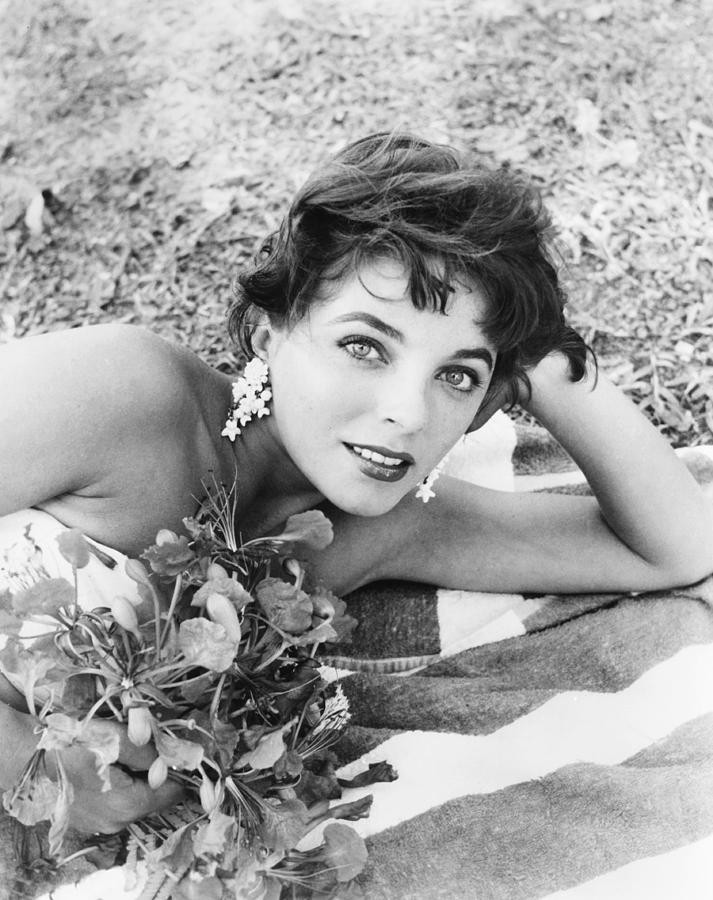 Movie Photograph - Sea Wife, Joan Collins, On-set by Everett