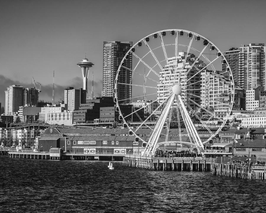 Seattles Great Wheel Photograph by Kyle Wasielewski
