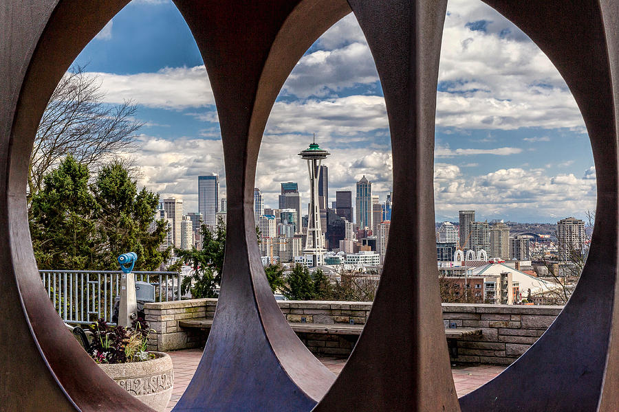 Seattle Kerry Park Photograph by Mike Centioli
