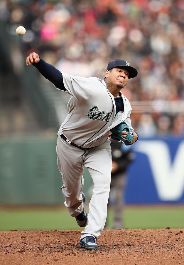 Seattle Mariners v San Francisco Giants Photograph by Ezra Shaw Seattle Mariners v San Francisco Giants Photograph by Ezra Shaw