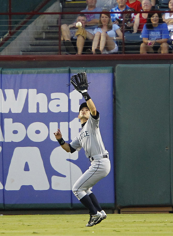 Seattle Mariners V Texas Rangers Photograph by Rick Yeatts Seattle Mariners V Texas Rangers Photograph by Rick Yeatts