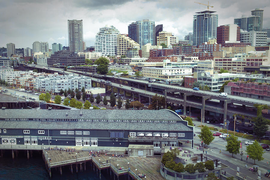 Seattle Skyline Digital Art by Susan Stone
