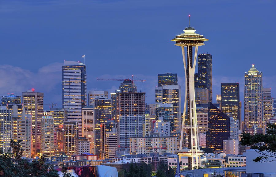 Seattle Skyline by Wei Fang