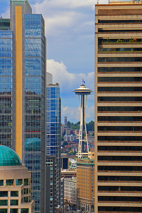 Seattle Photograph - Seattle Space Needle by Brad Walters