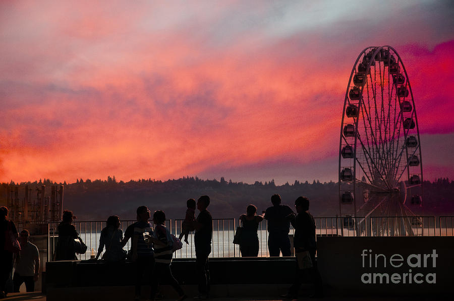 Seattle Photograph - Seattle Sunset by Brenda Kean