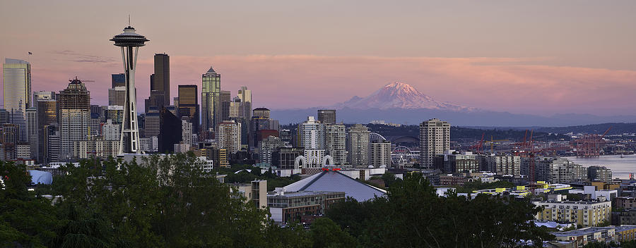 Seattle Sunset - Kerry Park Photograph by Paul Riedinger