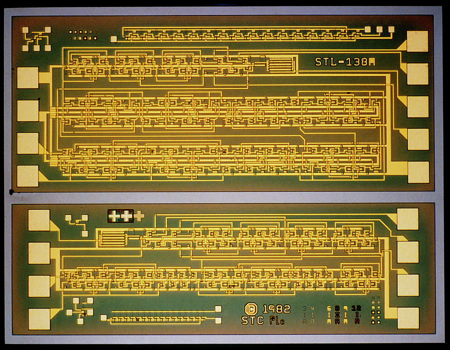 Section Of A Gallium Arsenide Microchip Photograph by Stc/a. Sternberg