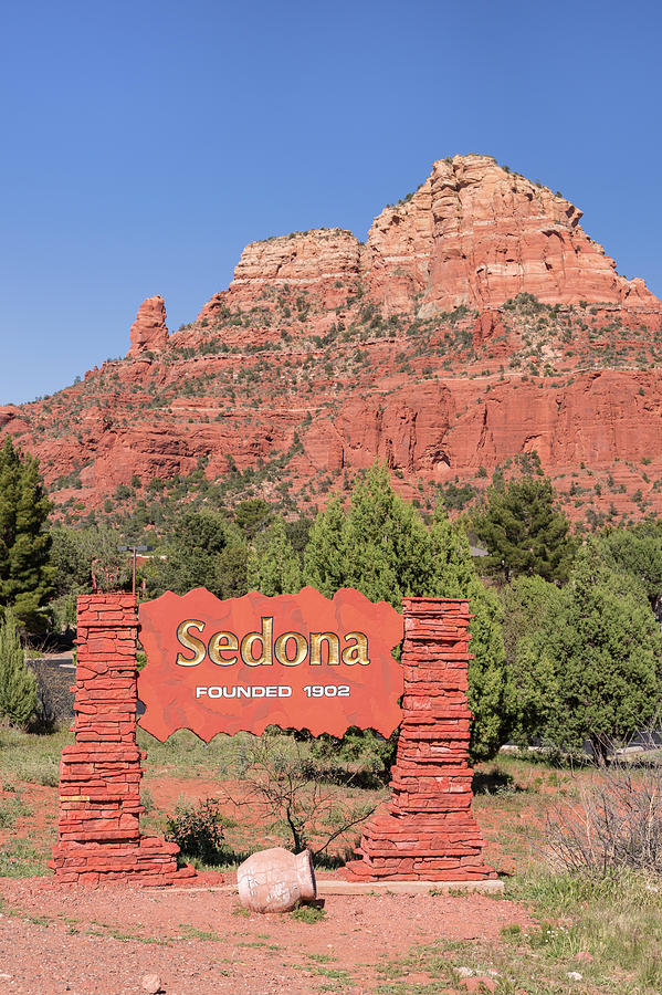 Sedona Sign With Red Rocks In Background Photograph by Picturelake