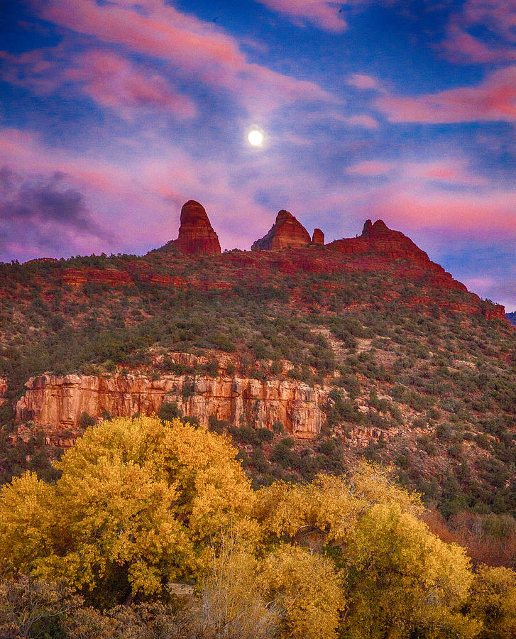 Grand Canyon National Park Photograph - Sedona Sunset by Shanna Gillette