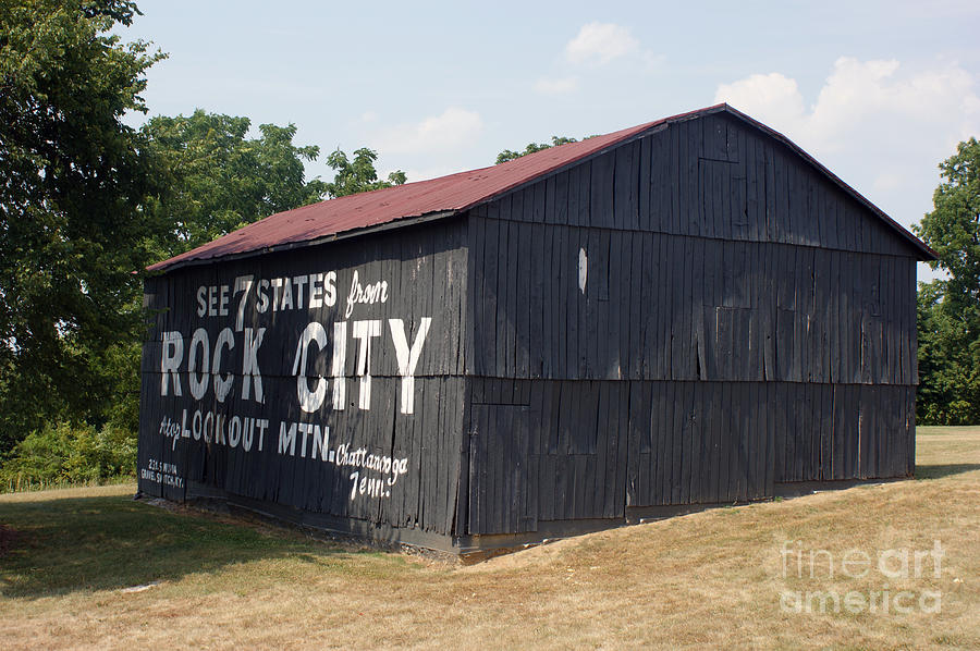 Barn Photograph - See Rock City Barn by Roger Potts