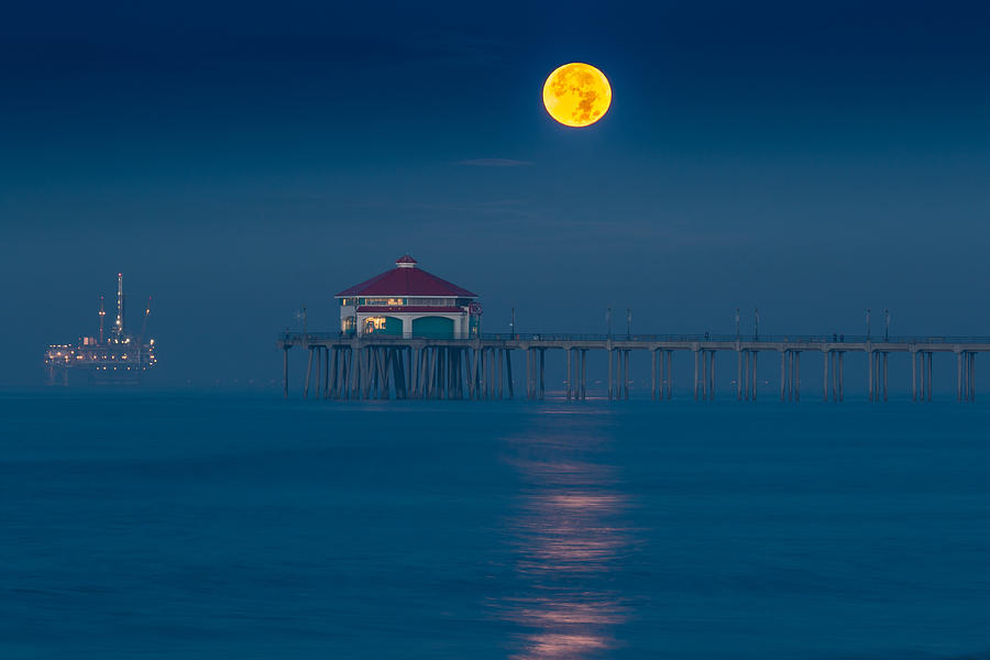 Setting Moon  Photograph by Duncan Selby