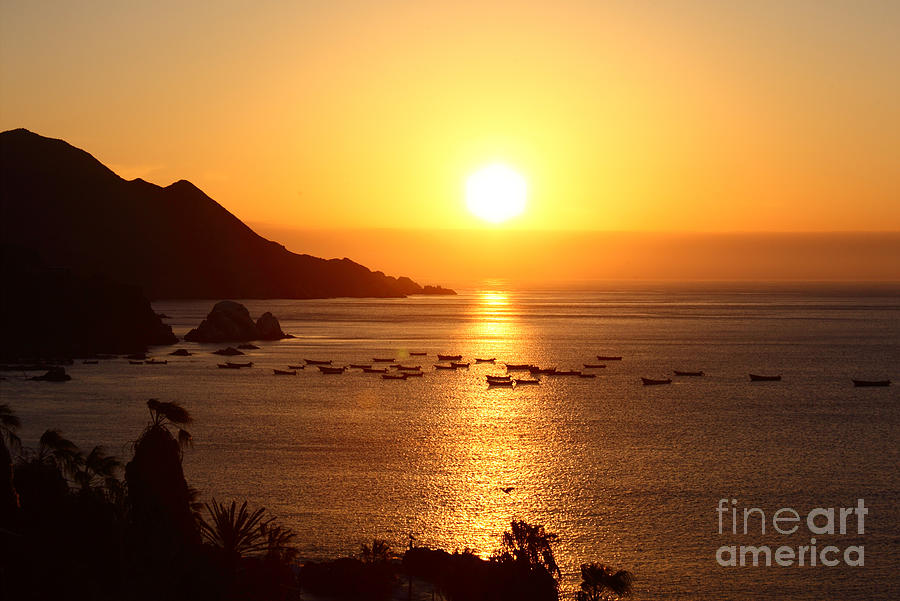 Setting Sun over the Pacific Ocean Photograph by James Brunker