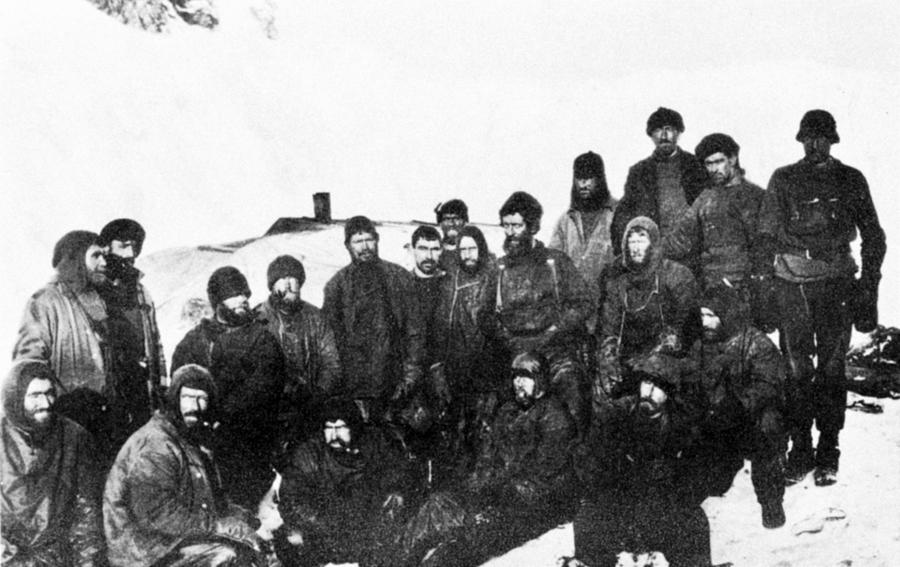 Shackleton Expedition, 1916 Photograph by Granger
