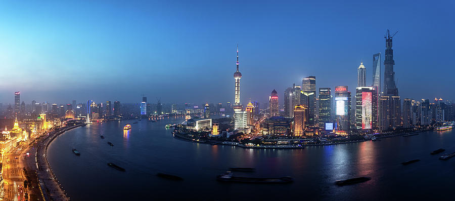 Shanghai Huangpu River With Pudong Photograph by Spreephoto.de
