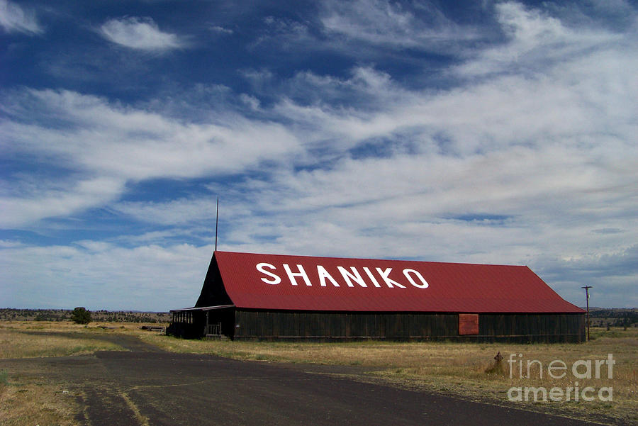 Shaniko Wool Barn Photograph by Charles Robinson